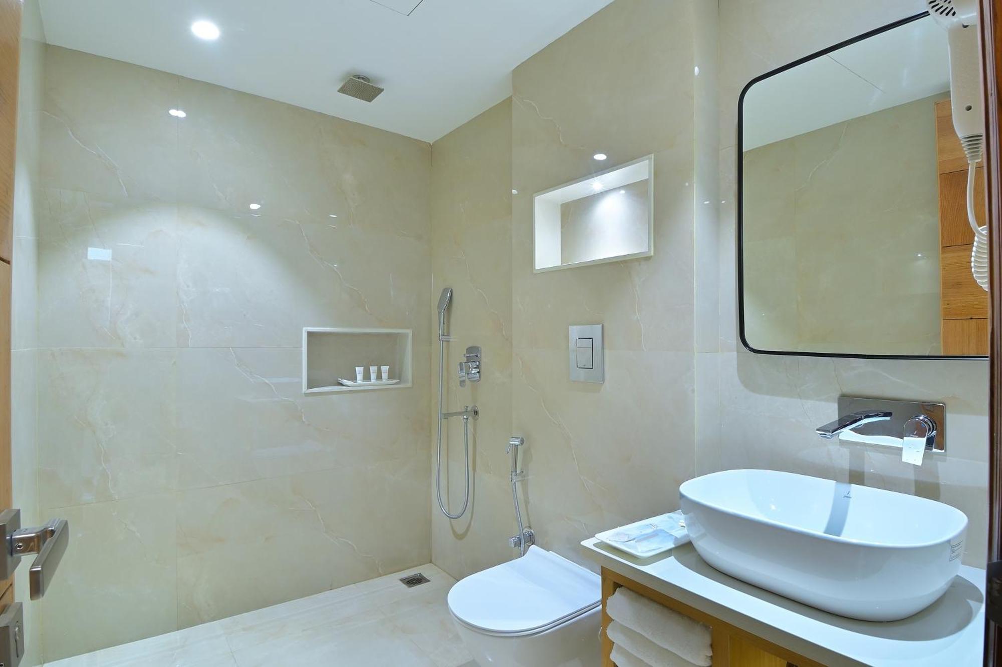 Hotel Shandon-2 Mins From Connaught Place Нью-Дели Экстерьер фото