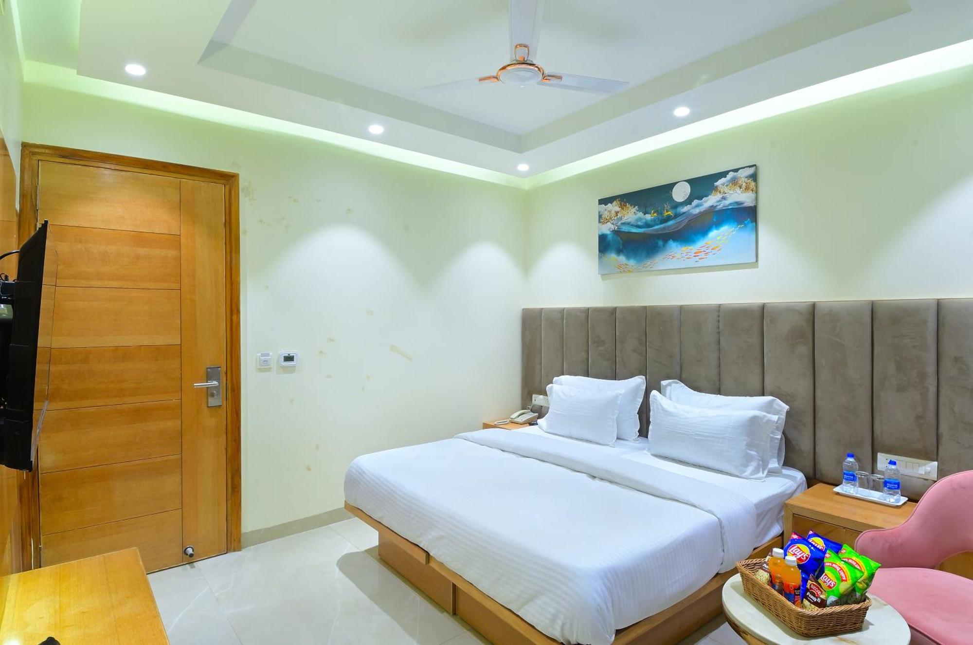 Hotel Shandon-2 Mins From Connaught Place Нью-Дели Экстерьер фото